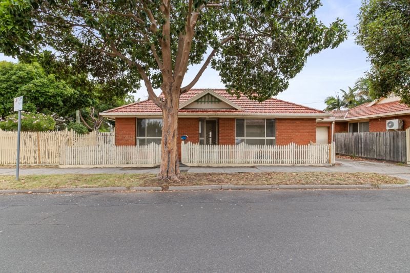 5 Stewart Street, Reservoir