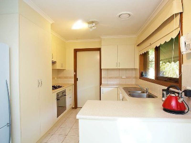 13 Fiddian Court, Altona Meadows - Thumbnail 2