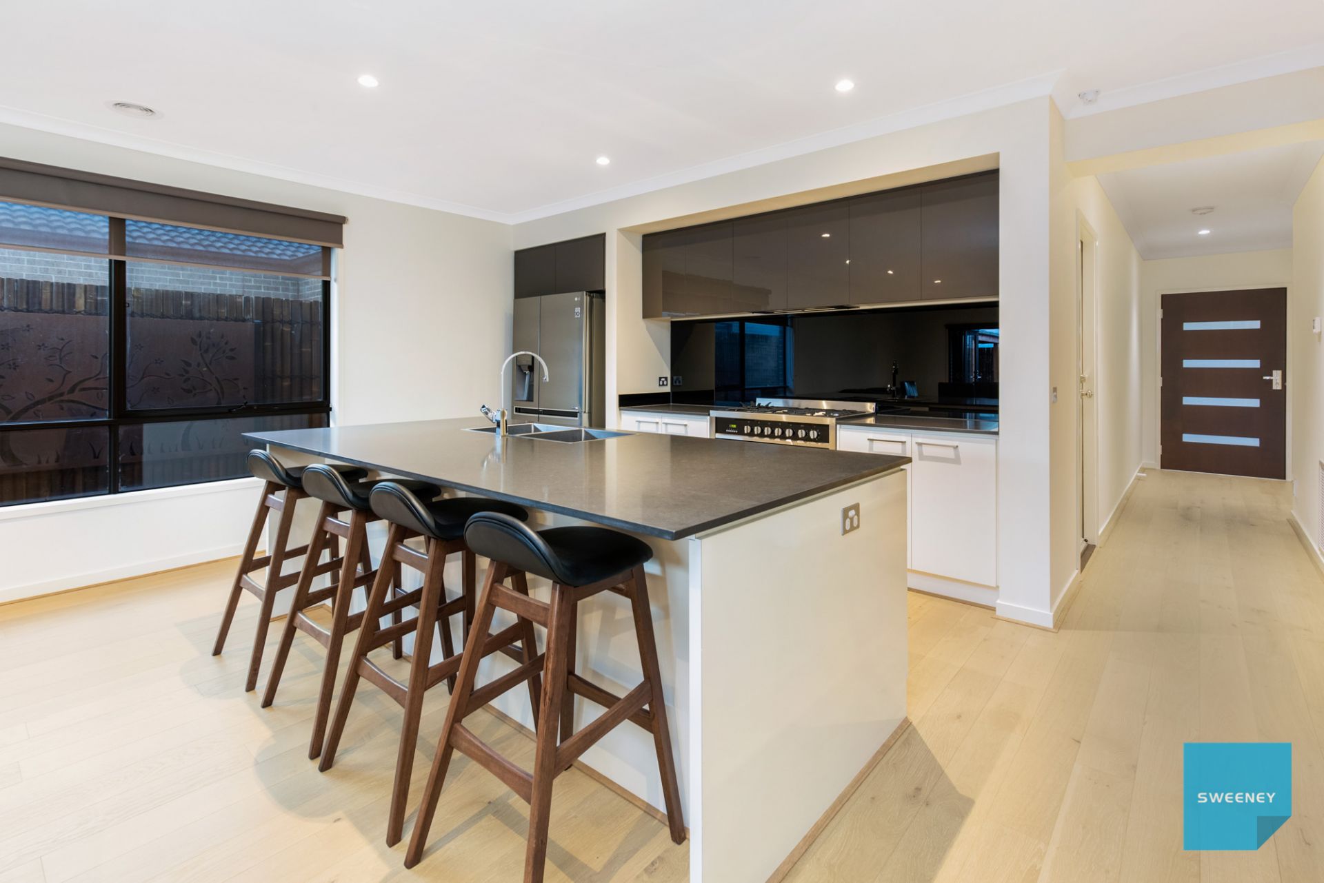 9 Arbourton Avenue, Aintree - Thumbnail 4
