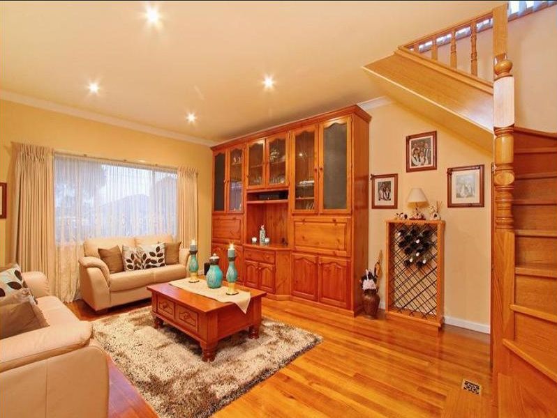 A Piece Of Royal Land With The Home To Match!