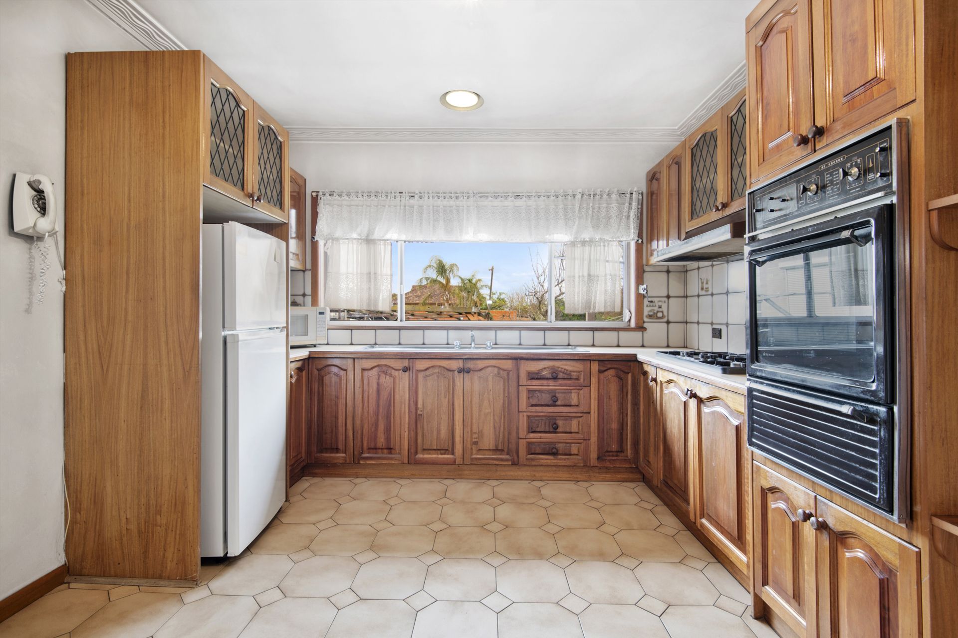 GREAT HOME - 920m2 approx