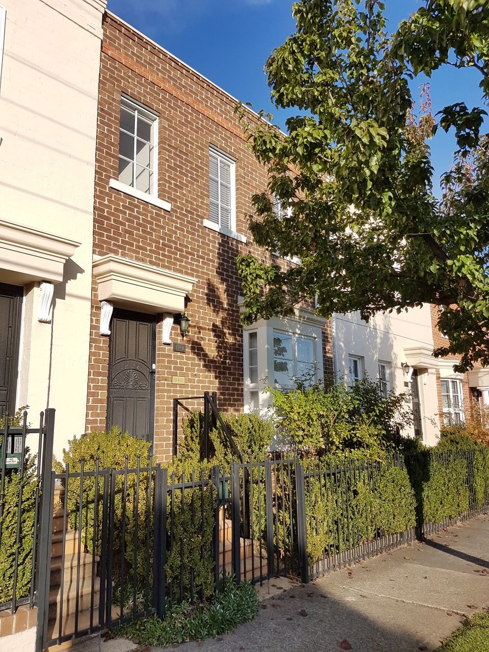 **Low Maintenance Living in a Fantastic Location**