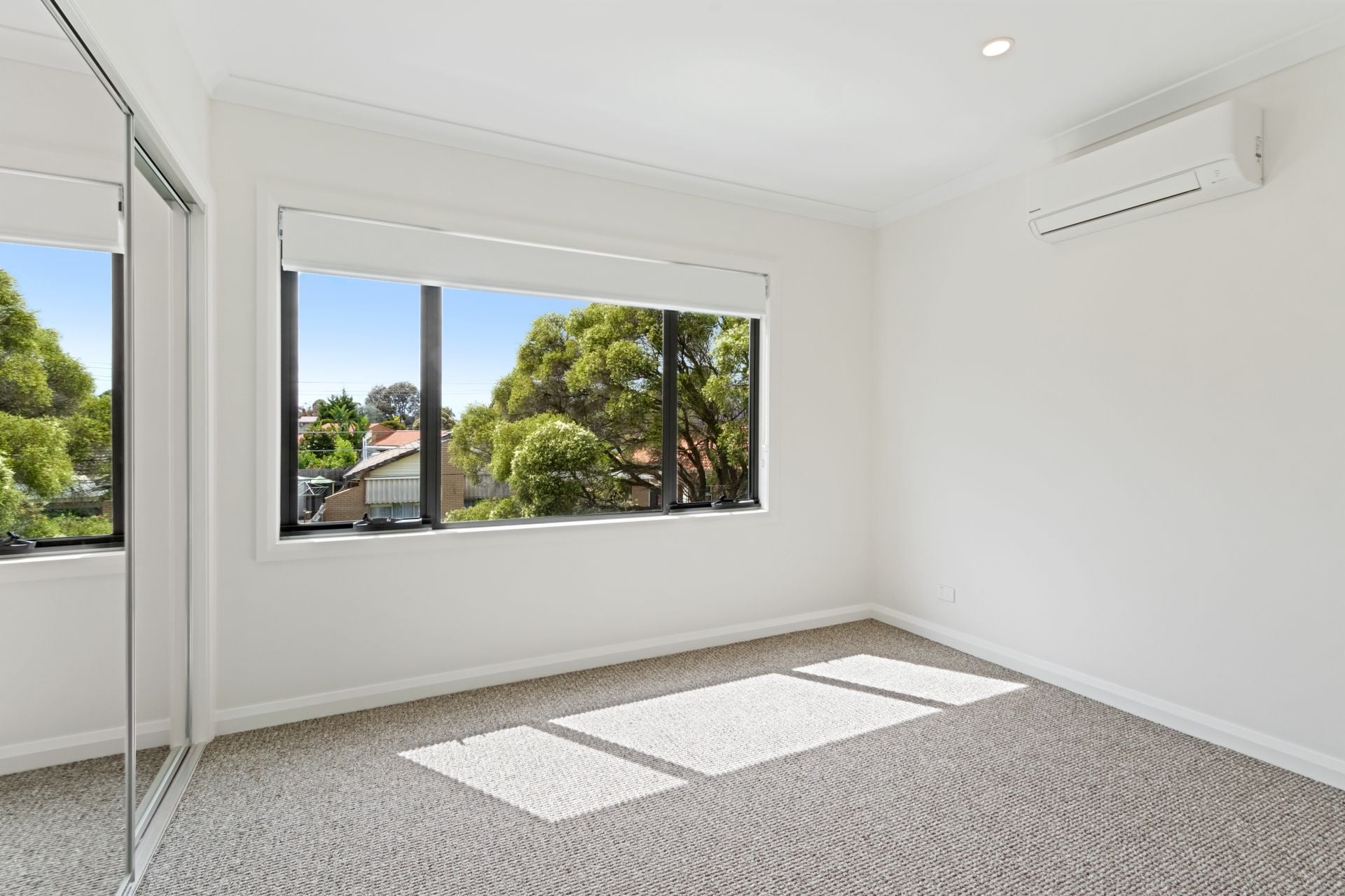 BRAND NEW HOME IN THE HEART OF BUNDOORA