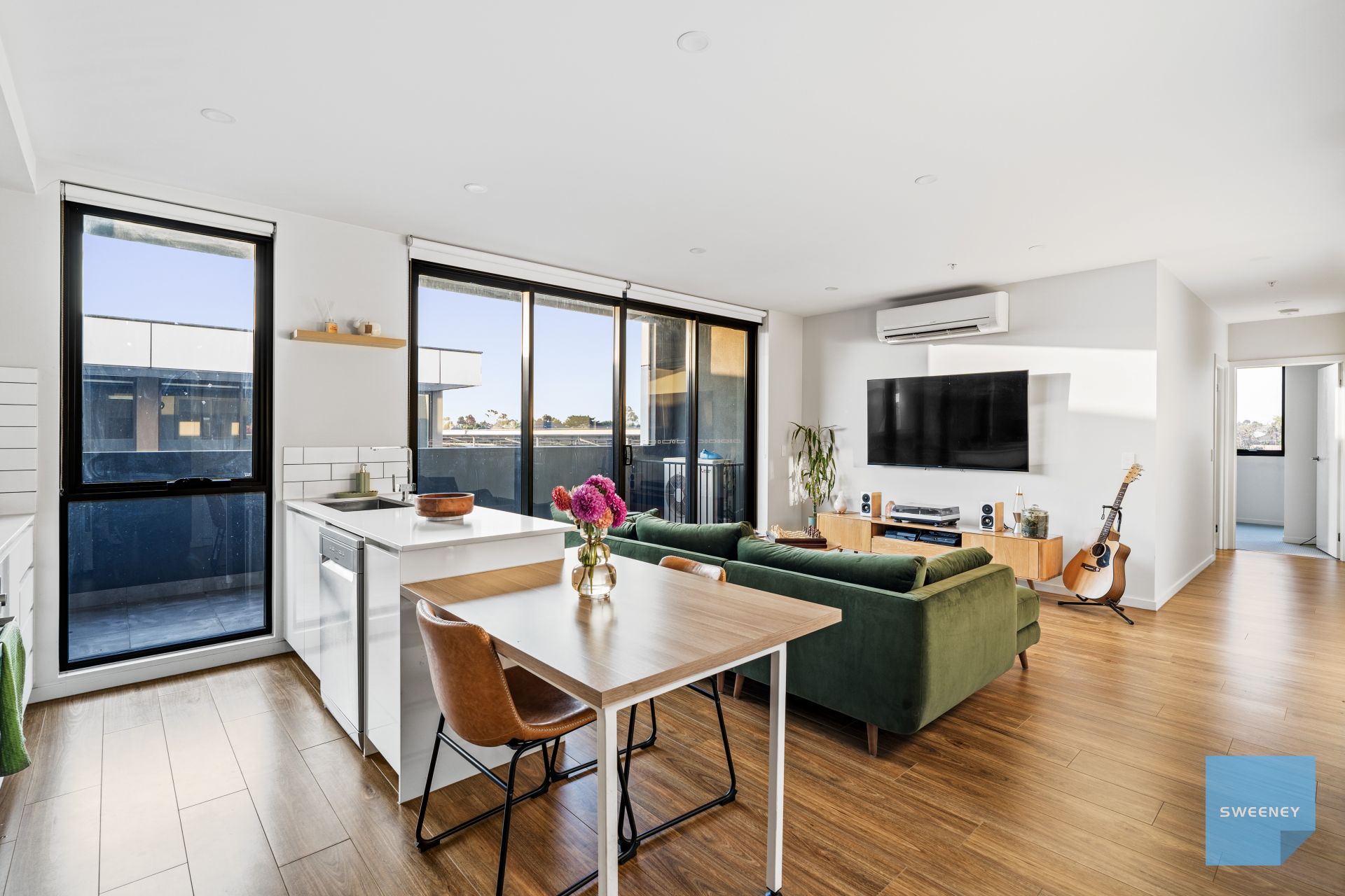 202/9 Commercial Road, Caroline Springs - Thumbnail 7