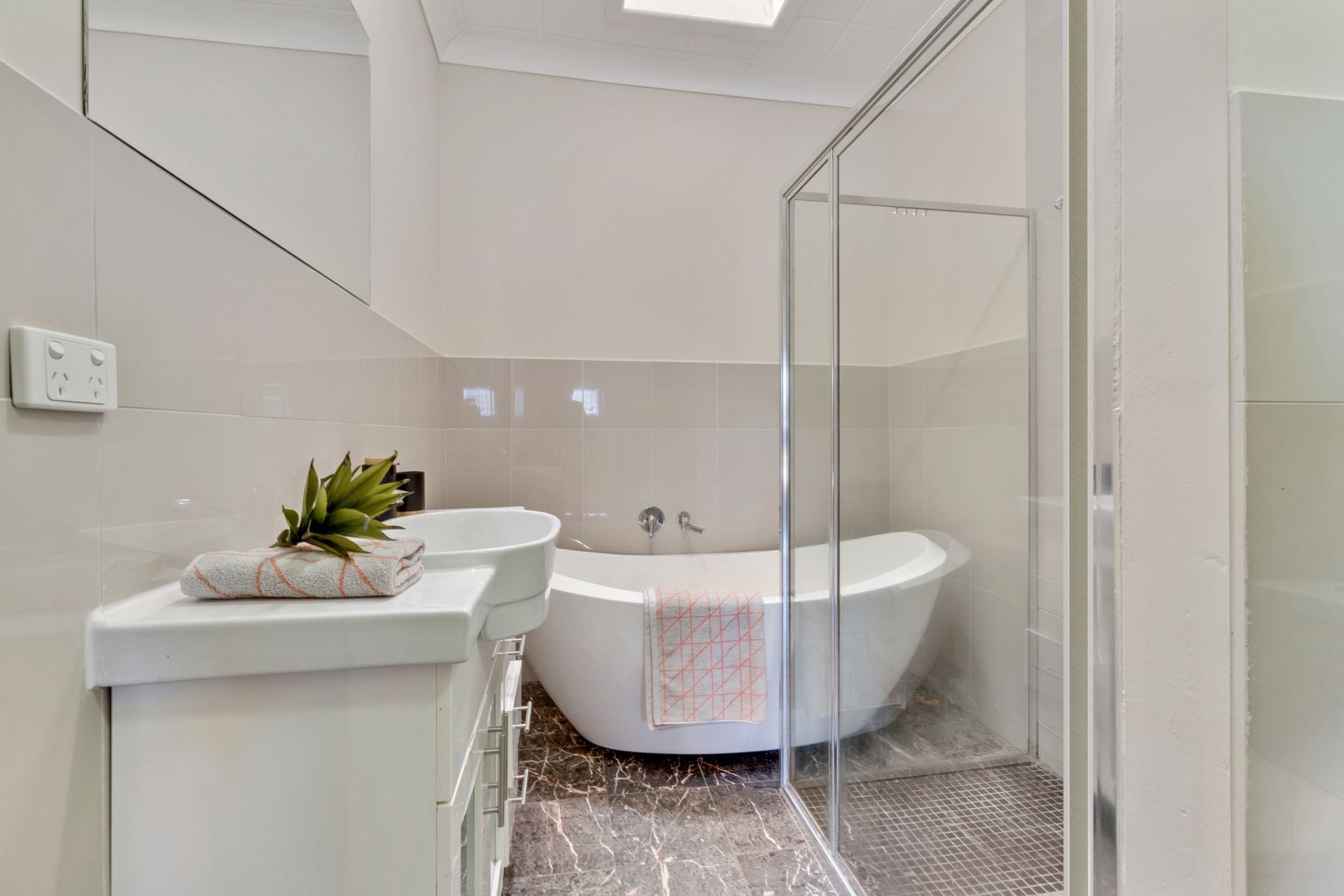 Spacious And Smartly Finished