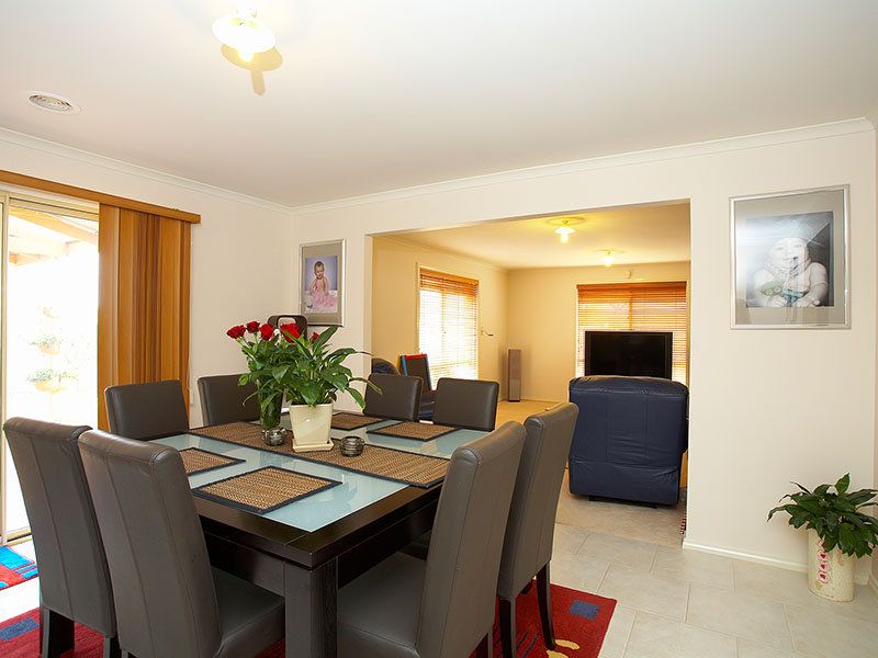 4 Bunya Close, Caroline Springs - Thumbnail 6