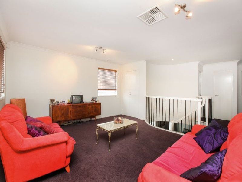 44 Chesterfield Road, Cairnlea - Thumbnail 7