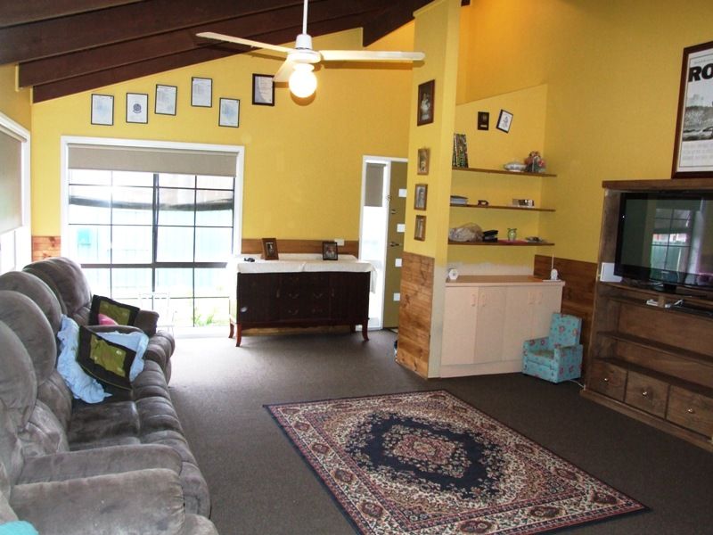 50 Jonathan Drive, Bacchus Marsh - Thumbnail 5