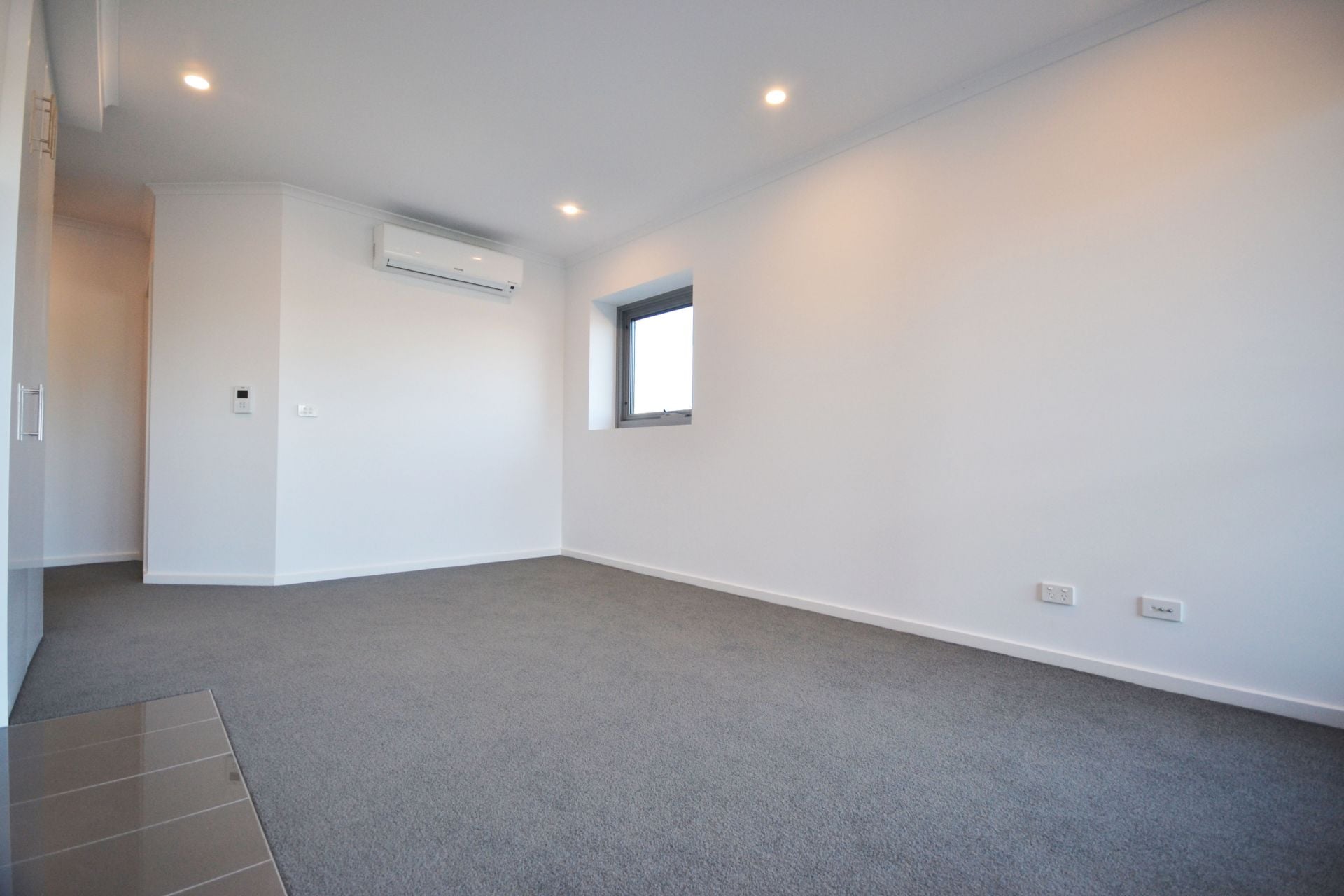PRESTON'S CONTEMPORARY AND CHIC PACKAGE