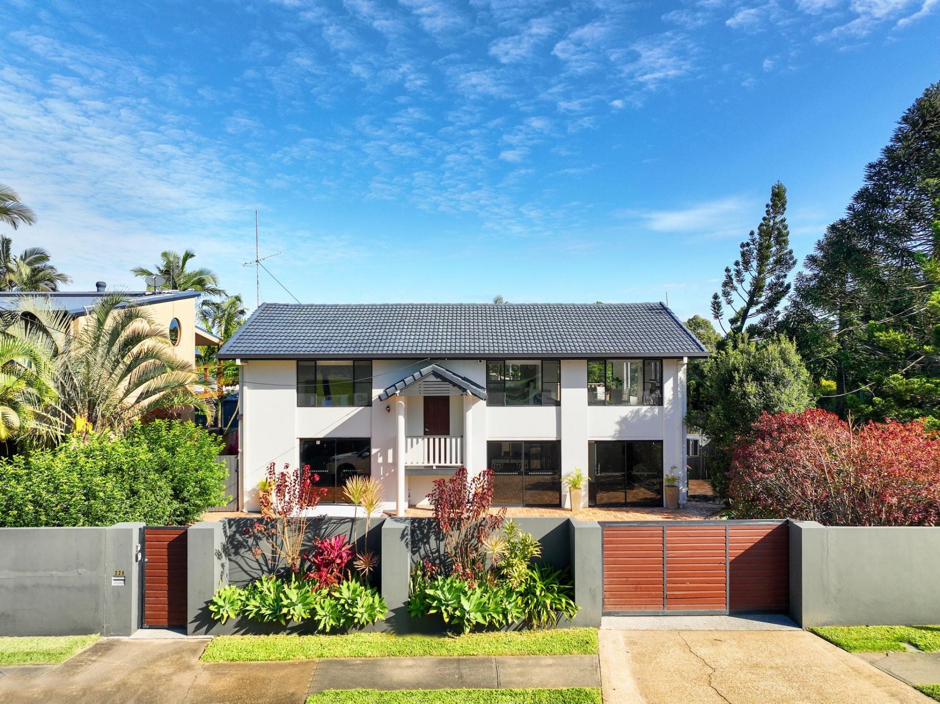 228 Ashmore Road Benowa QLD, Benowa - Thumbnail 2