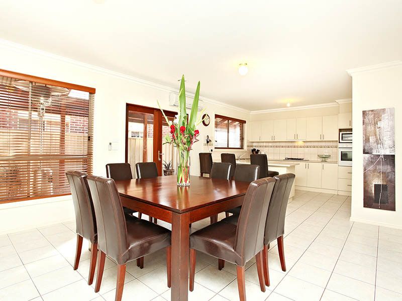 47 Grampians Way, Caroline Springs - Thumbnail 5
