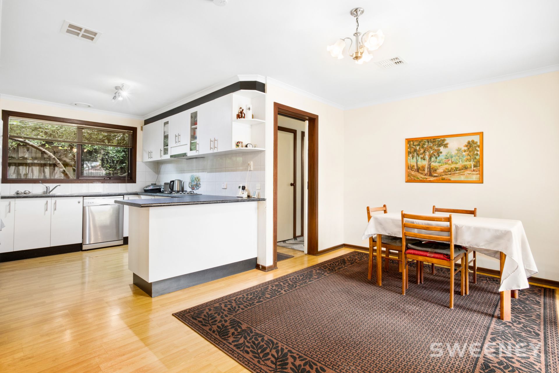 12 Honeysuckle Court, Altona Meadows - Thumbnail 5