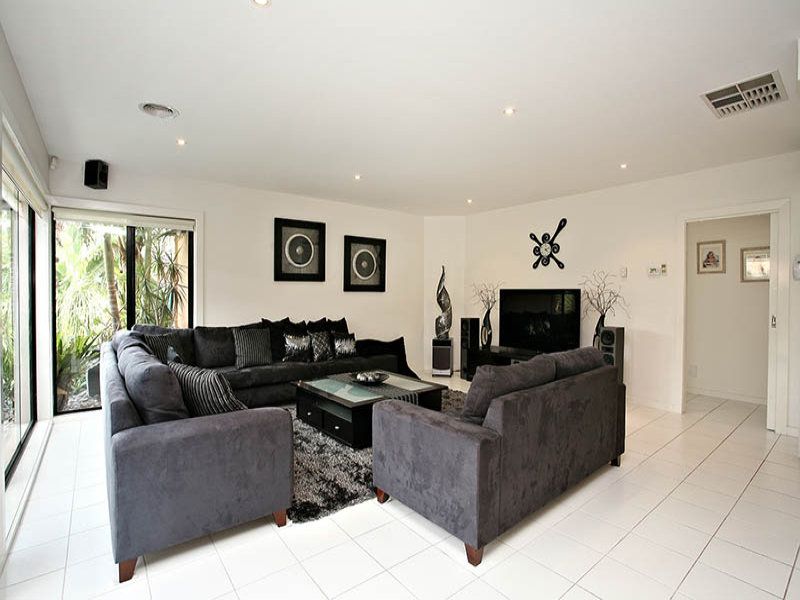 35 The Avenue SOUTH MORANG, South Morang - Thumbnail 7