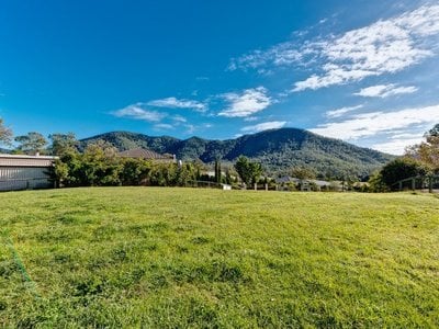 Establish your dream home and lifestyle close to Samford