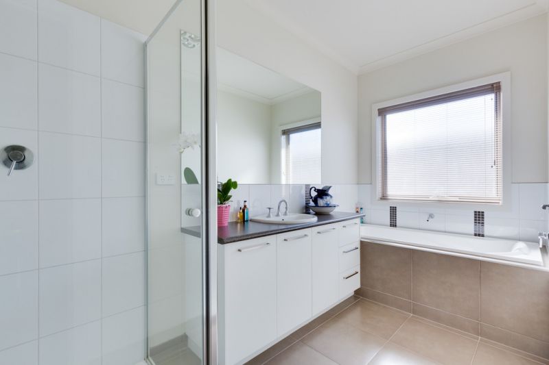 6 Simmons Drive, Bacchus Marsh - Thumbnail 6