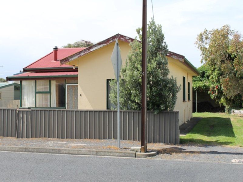 19 Meylin Street PORT MACDONNELL SA, Port Macdonnell - Thumbnail 3