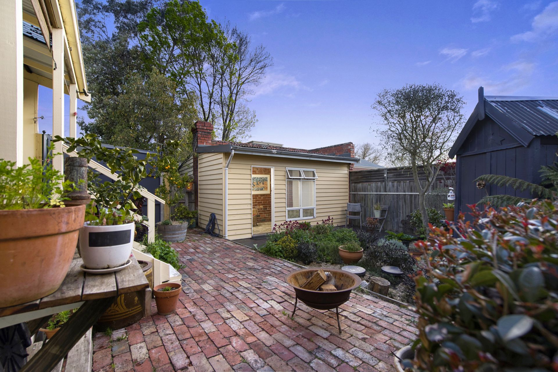 305 Armstrong Street North, Soldiers Hill, Soldiers Hill, Soldiers Hill - Thumbnail 2