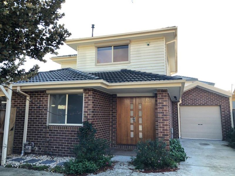 2/110 Hawker Street, Ivanhoe