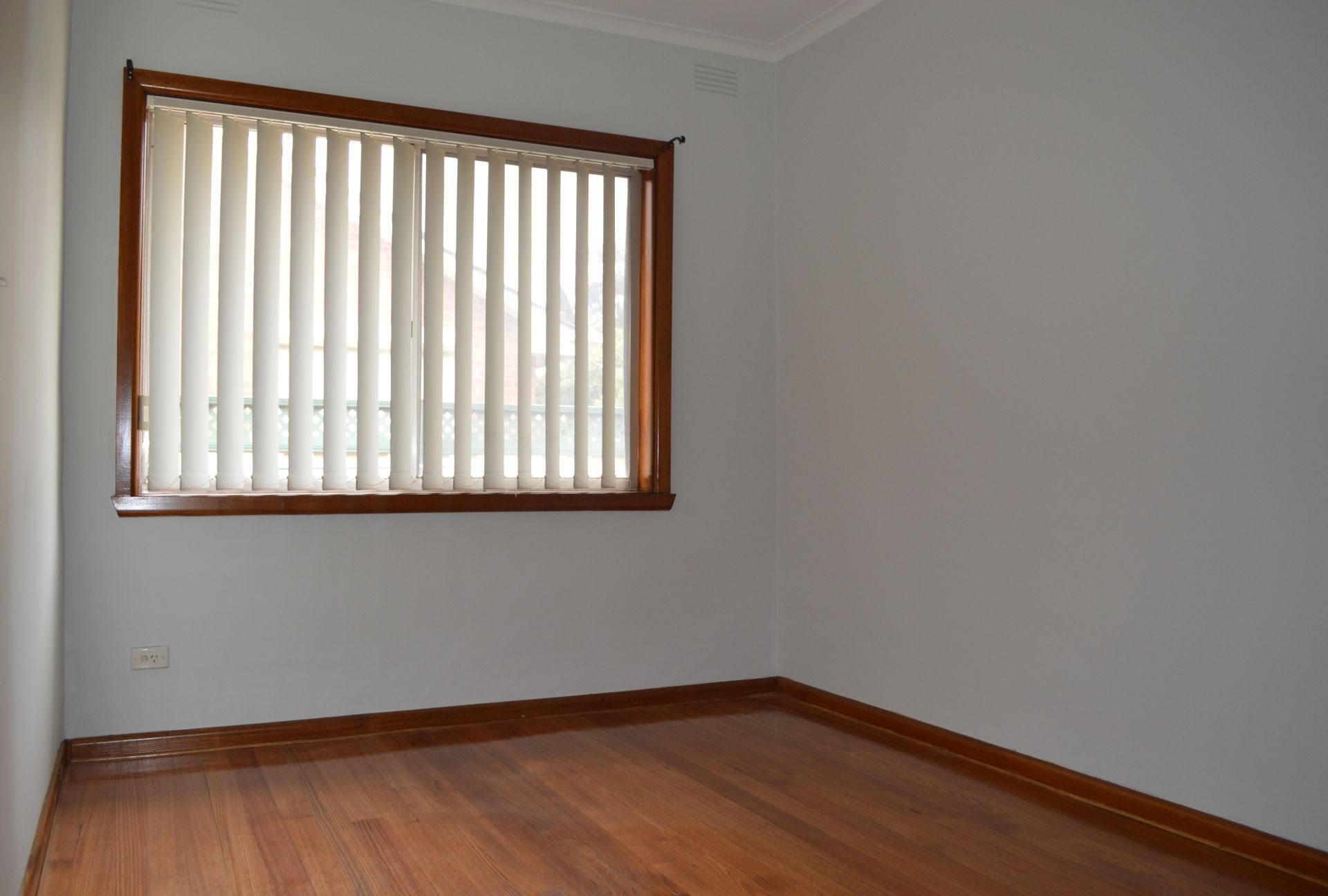 SUPREMELY LOCATED, PERFECTLY PRICED   *Insp Thu 19th Nov @ 3:40pm*