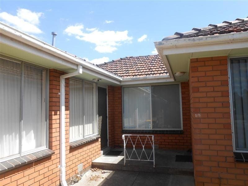 4/15 Cheddar Road, Reservoir