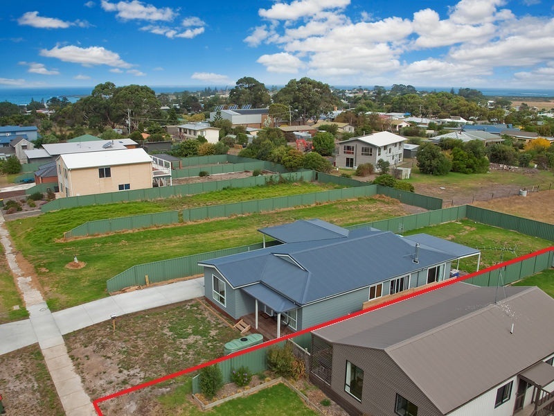 15 Park Avenue, Apollo Bay, VIC, Apollo Bay - Thumbnail 2