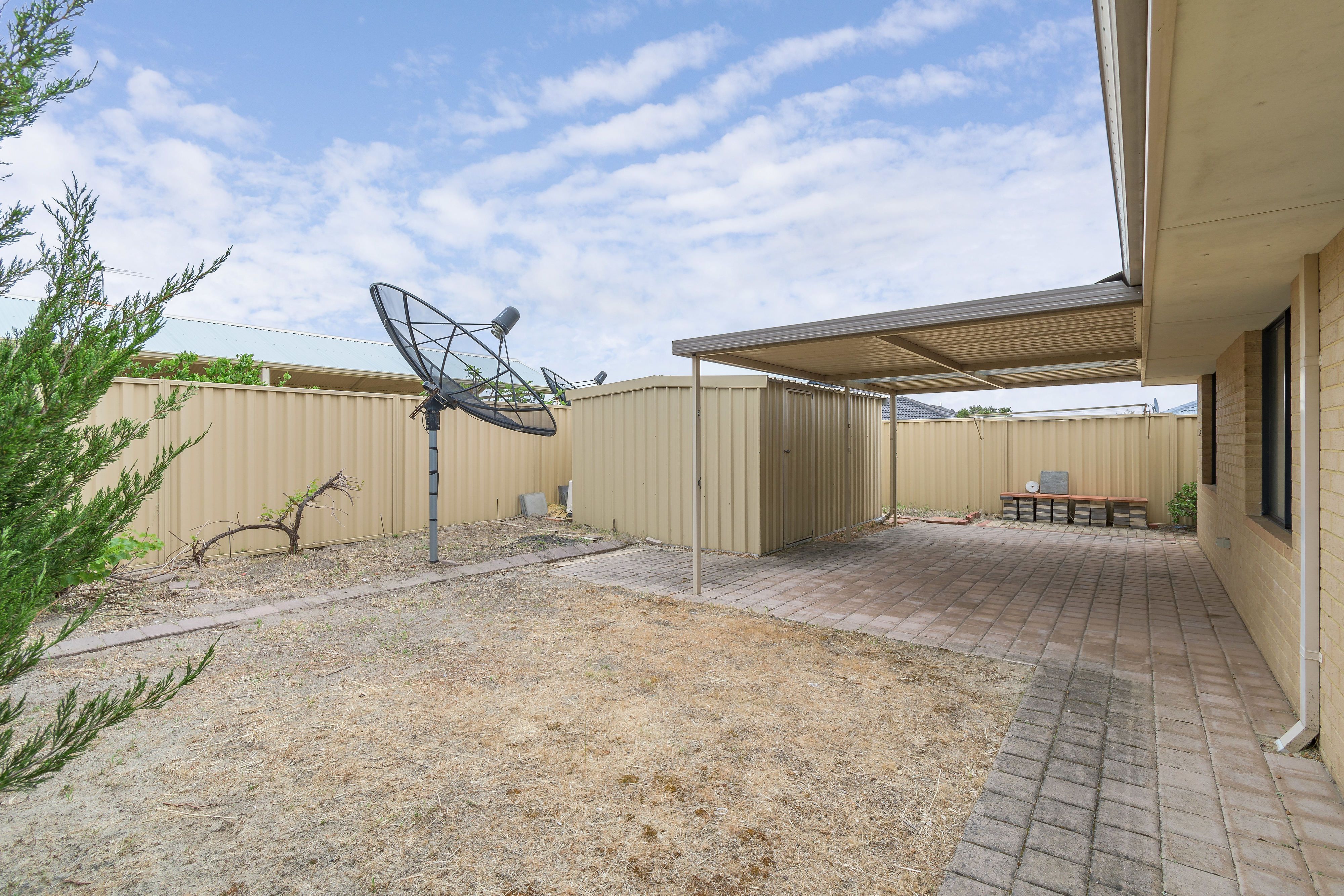 Real Estate For Sale 15 Haigh Road Canning Vale , WA