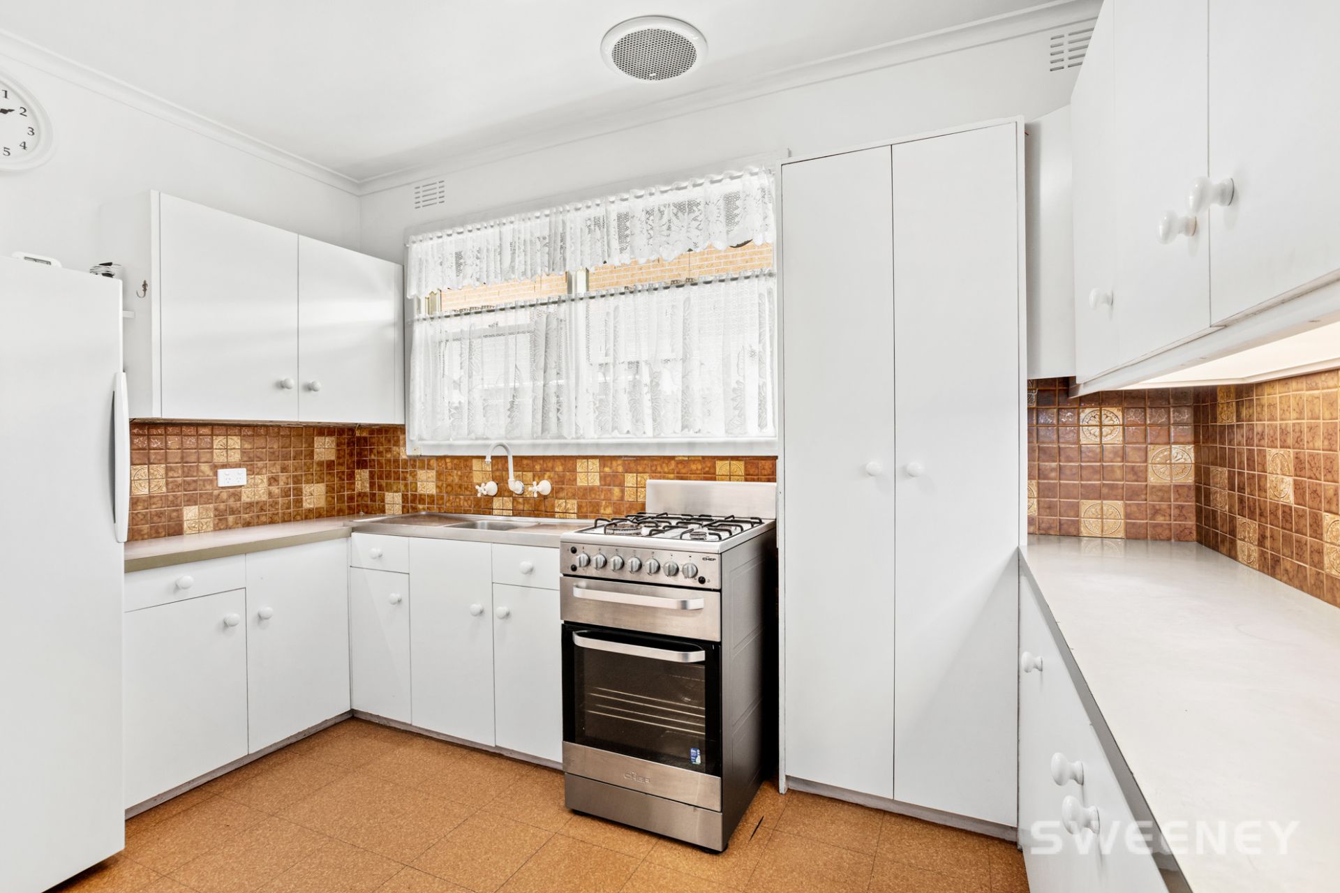 6 Keeshan Court, Altona - Thumbnail 4