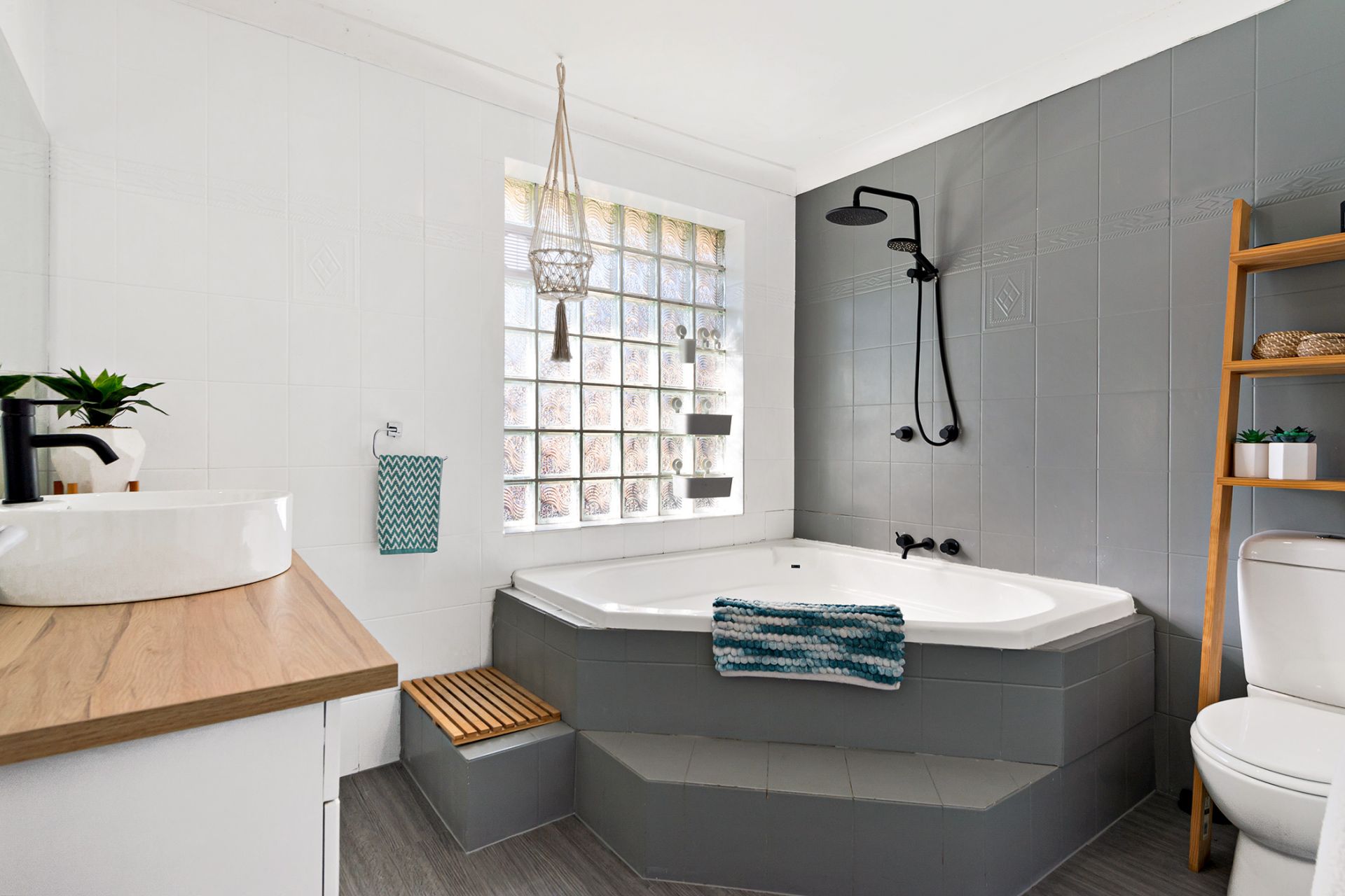 Real Estate For Sale 9 Hawker Place Raby , NSW