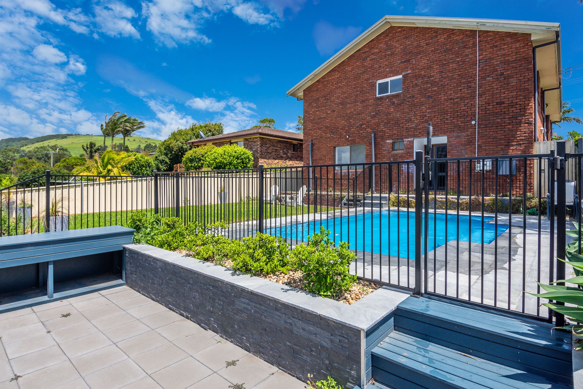 8 South Kiama Drive, Kiama Heights First National Coast & Country