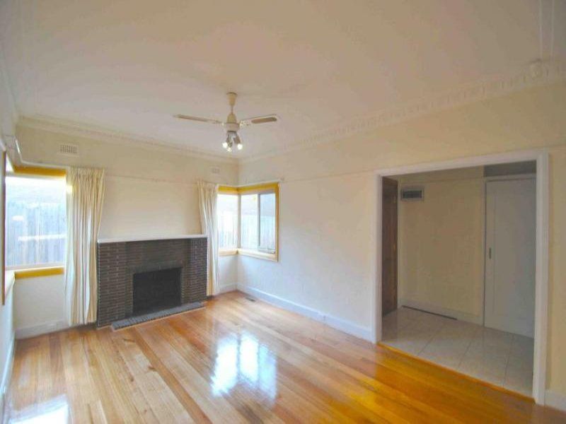 24 Bokhara Road, Caulfield South - Thumbnail 6