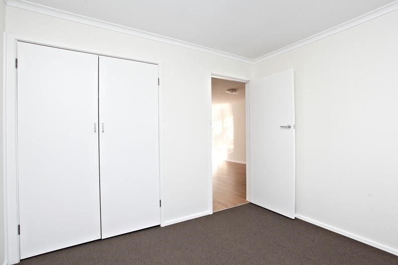((PRIVATE APPOINTMENTS / ONE WEEK FREE RENT)) 2 BEDROOM MODERN LOW MAINTENANCE LIVING