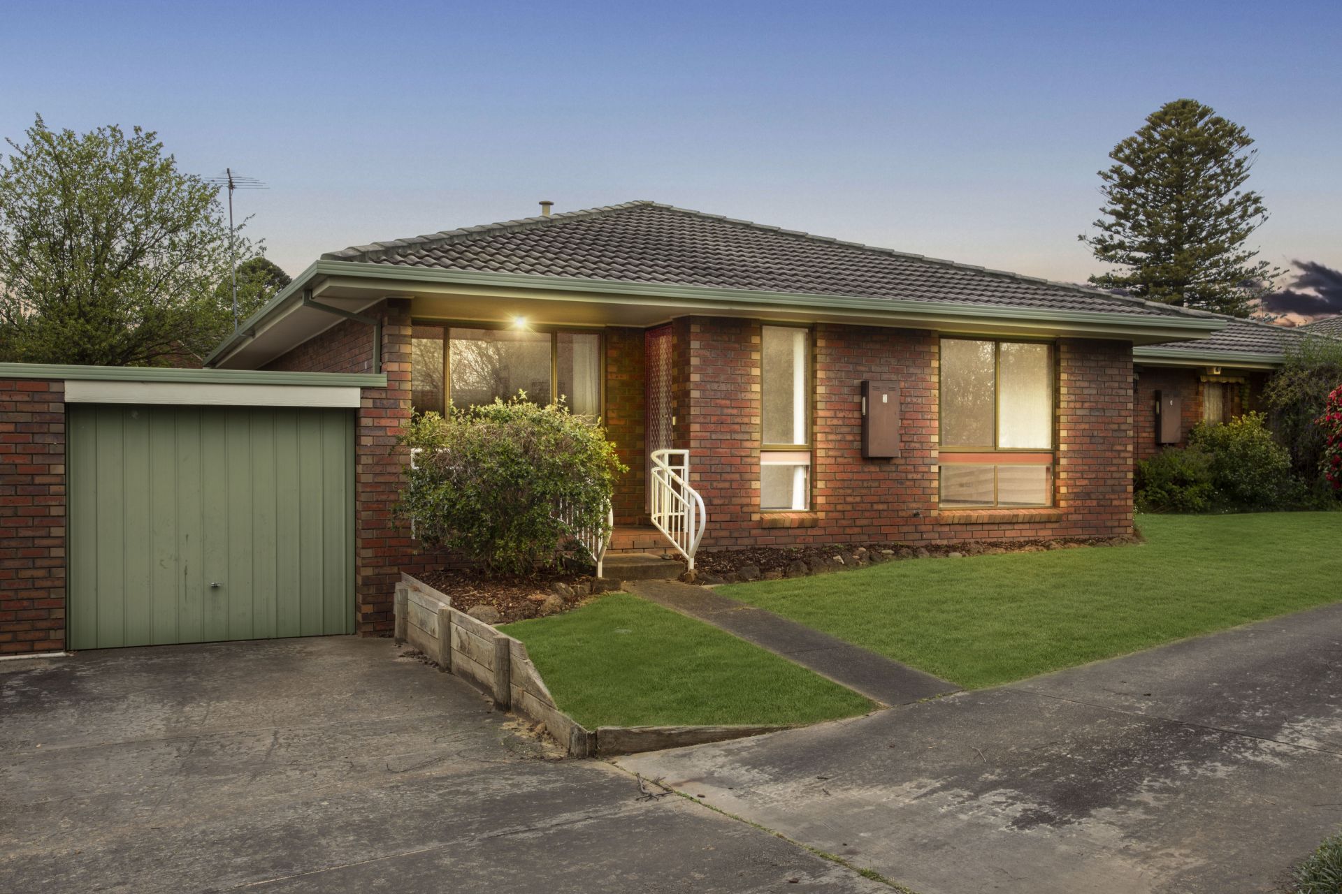 3/30 Young Street, Drouin OBrien Real Estate