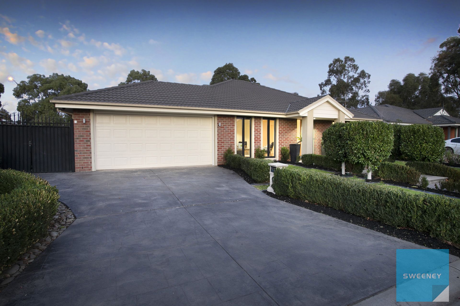 6 Dickerson Way, Caroline Springs - Thumbnail 4