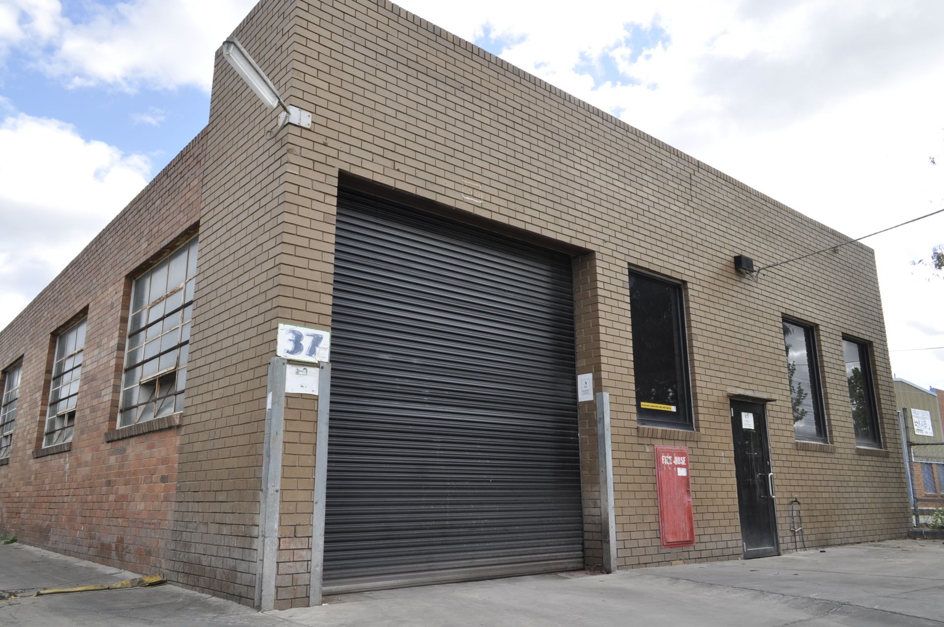 WELL POSITIONED FACTORY/WAREHOUSE