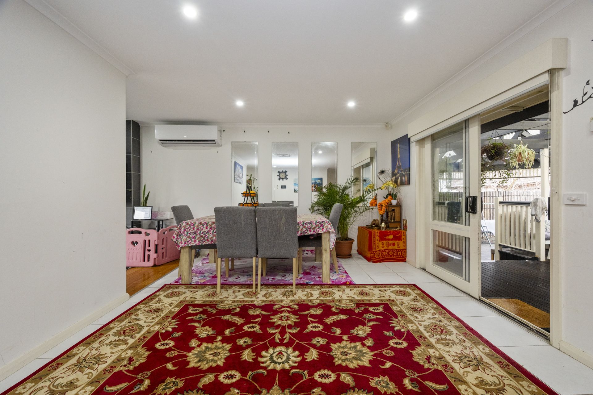 BEAUTIFUL HOME IN A PRIME LOCATION