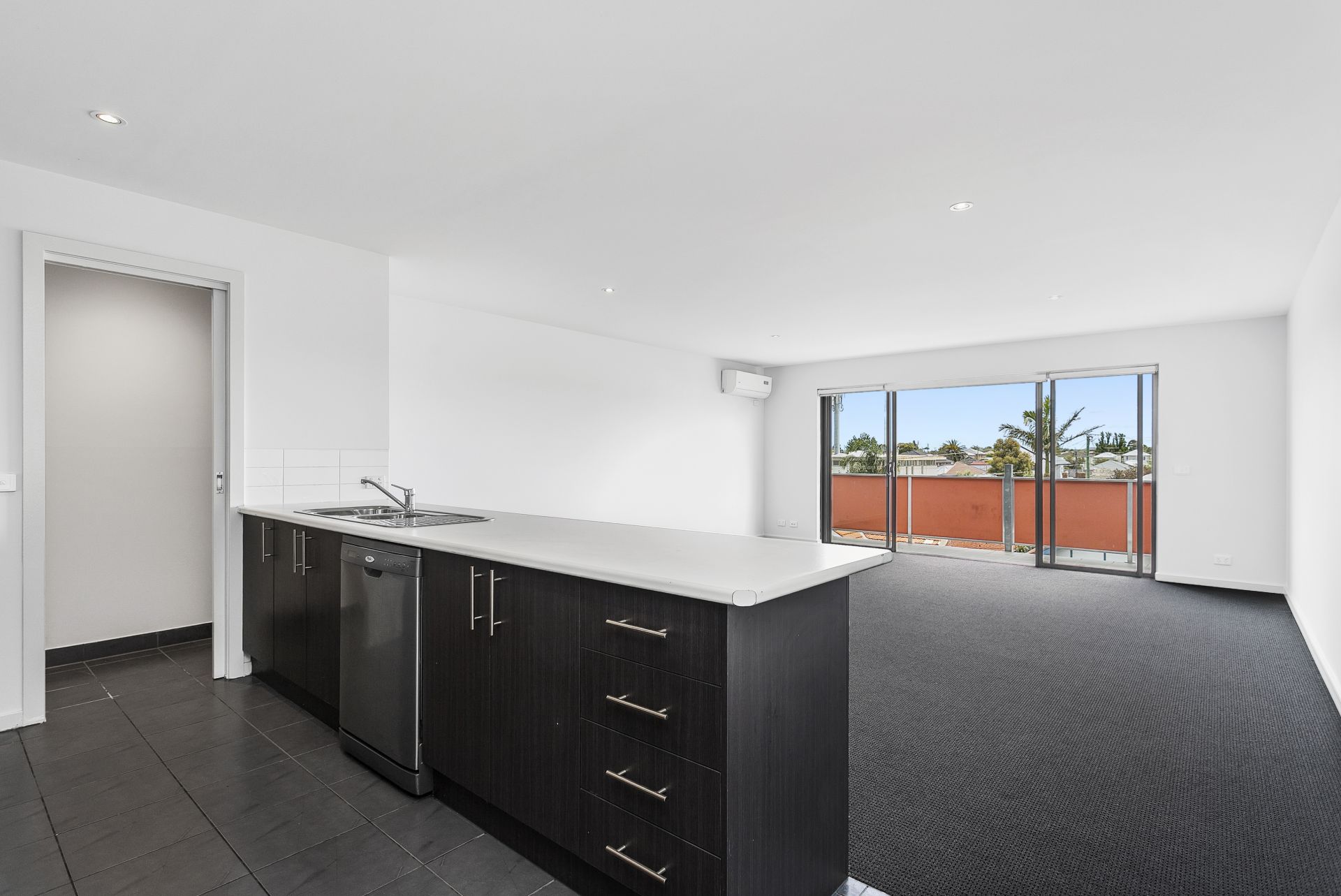25/44 Everard Street, Footscray - Thumbnail 2