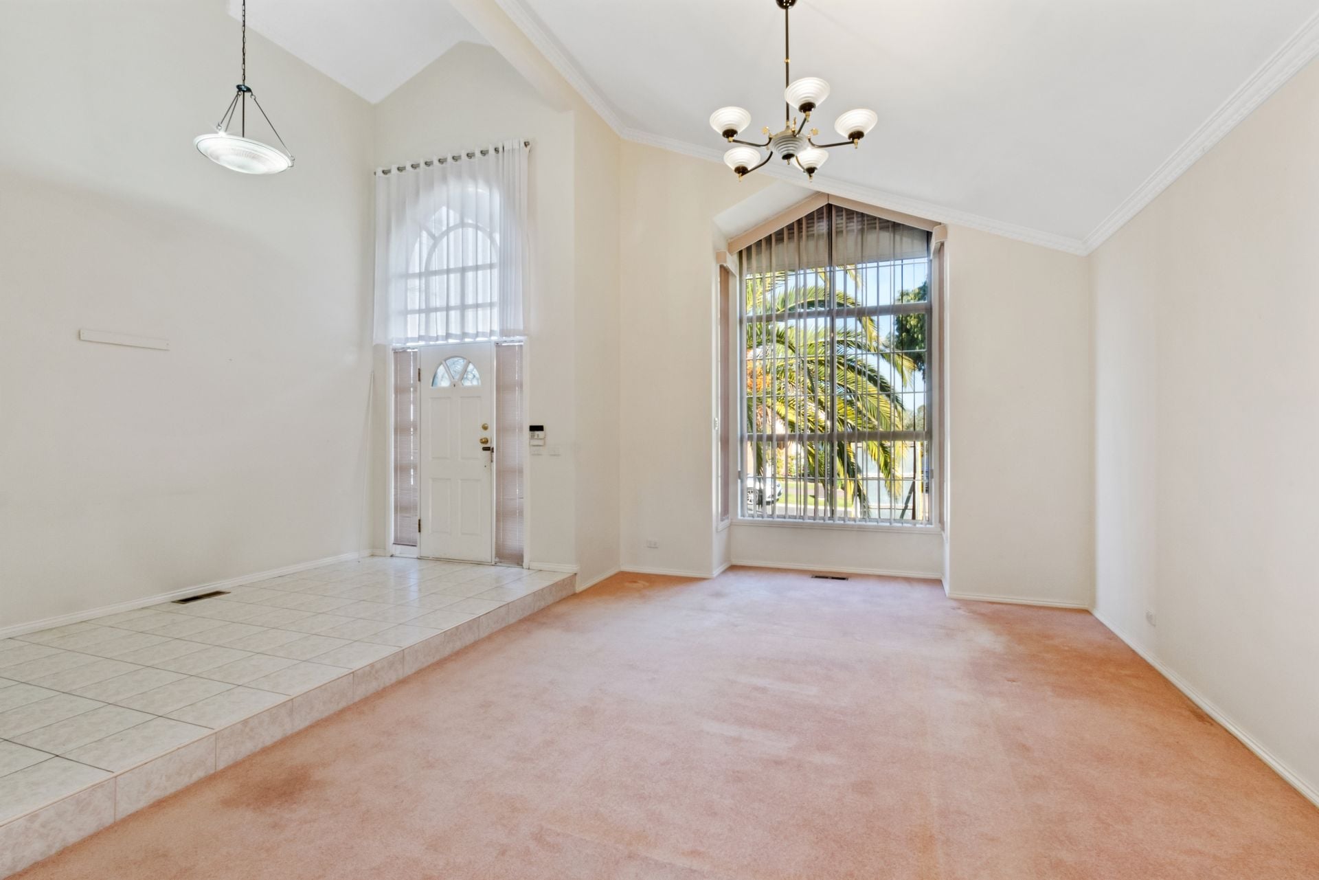 Big Home in Ideal Locale