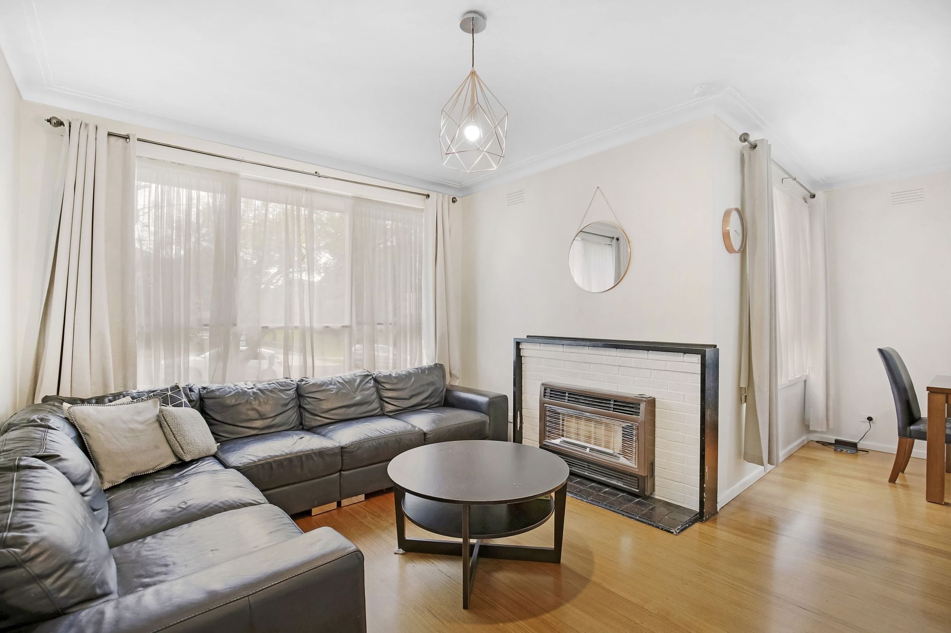 Large Family Home in a Sought After Location!