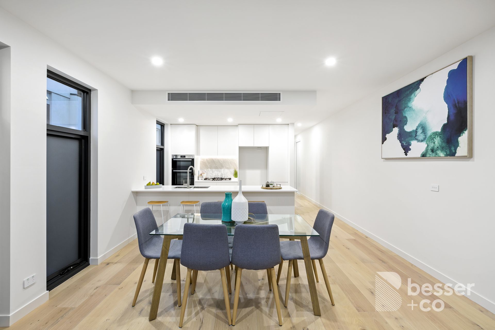 102/989 Glen Huntly Road, Caulfield - Thumbnail 2