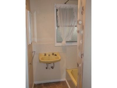 3
 
 
 
  
 
 
 1
 
 
 
  
 
 
 1
 
 
 
 
 
 
 
 18 Walpole Crescent, LATROBE TAS 7307, Latrobe - Thumbnail 5