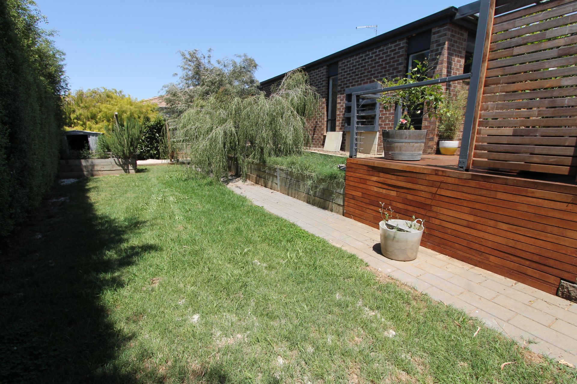MODERN AND SPACIOUS!