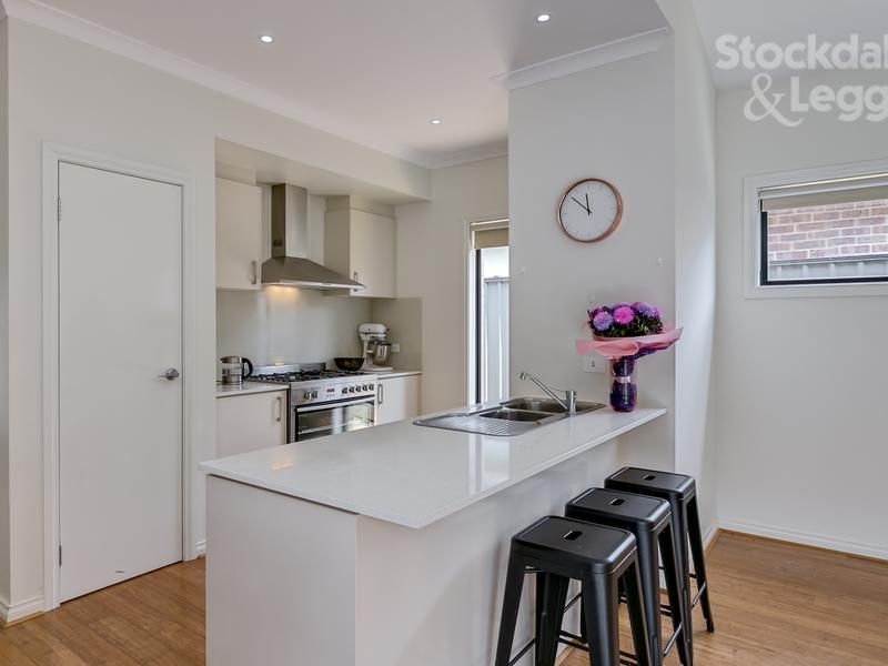 10 Grattan Street SOUTH MORANG, South Morang - Thumbnail 6