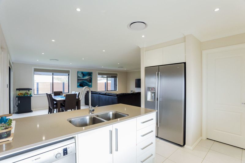 Colebee 27 Brookwater Circuit | Stonecutters Ridge