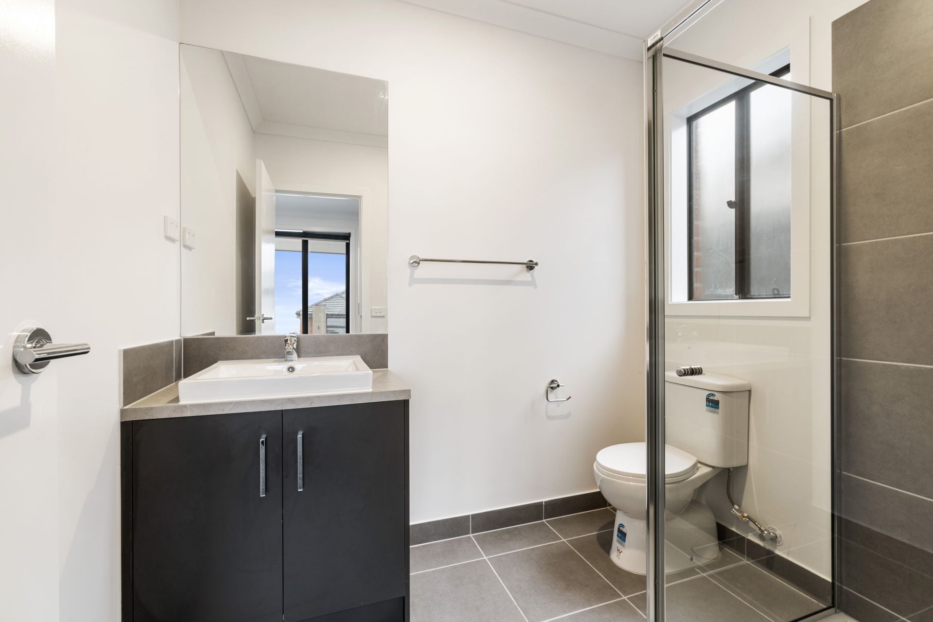 BRAND NEW 4 BEDROOM FAMILY HOME WITH PREMIUM FEATURES