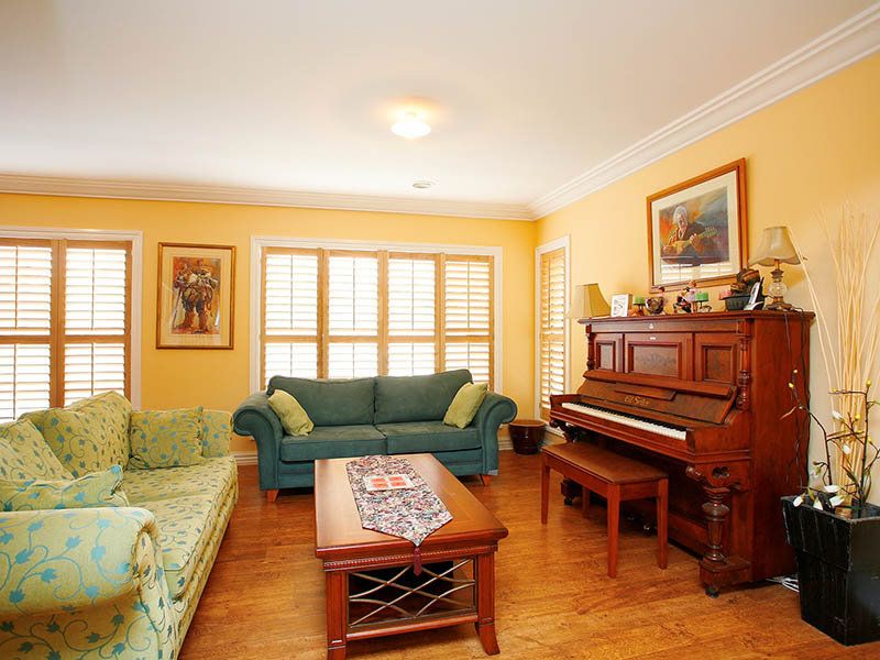 20 Greenwich Crescent, Caroline Springs - Thumbnail 3