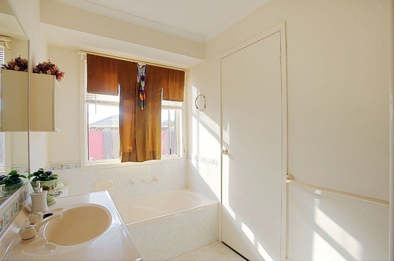 16 Richardson Court, Bacchus Marsh - Thumbnail 6