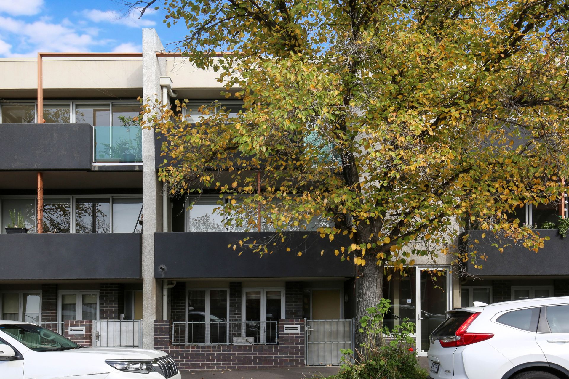 Quiet Location - 6 or 12 Month Lease