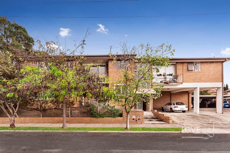 Beautifully presented unit!