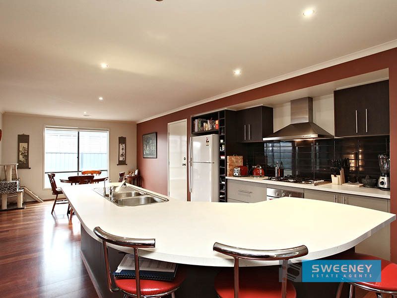 12 Gilmore Grove, Point Cook - Thumbnail 8