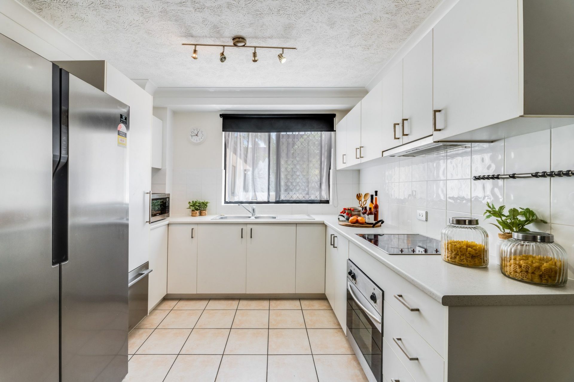 3/12-14 Monaco Street, Surfers Paradise - Thumbnail 3